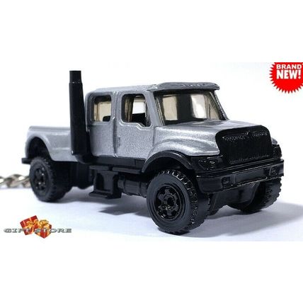 KEY CHAIN RING 2004–2008 SILVER INTERNATIONAL XT CXT TRUCKS NEW LIMITED EDITION