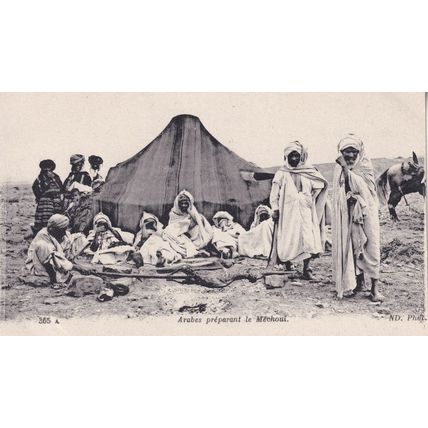 Arabes Preparant le Mechoui Customs Vintage Algeria Postcard