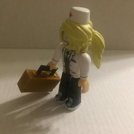 Roblox Series 3 Figure - Roblox Robloxian Highschool Nurse Figure