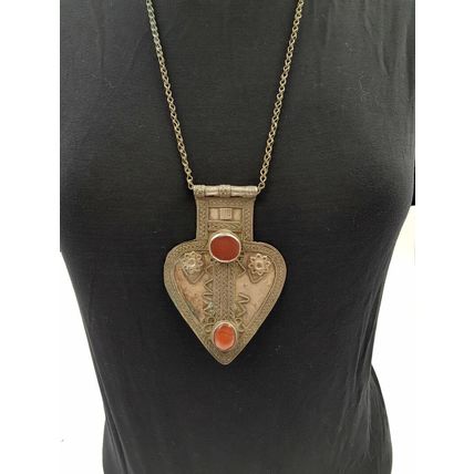 Antique Low Silver Turkoman Turkeman Heart Pendant w/Cornelians, 10.5 x 7.1 cm