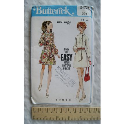Uncut Butterick pattern No. 5654 Misses one-piece dress, size 12, 34 inch / 87 c