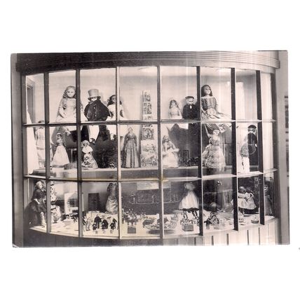 toy shop, BLAISE CASTLE MUSEUM, HENBURY, BRISTOL unused vintage postcard RP =