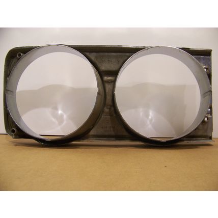 1971 CHRYSLER NEWPORT RH HEAD LIGHT BEZEL #3443716