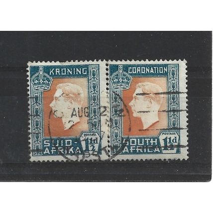 SouthAfrica.SG73 1 1/2d Orange and Greenish Blue Pair.Fine Used.Aug25