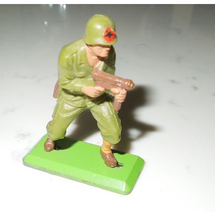 VINTAGE BRITAINS LTD DEETAIL USA AMERICAN TOY SOLDIER WITH MACHINE GUN