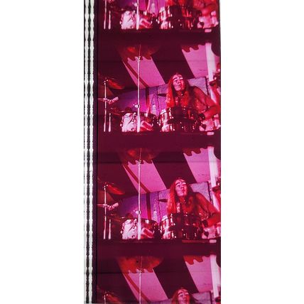 ALICE COOPER. Pk MTP - a009I . 1 STRIP OF 5 - 35MM FILM CELLS.