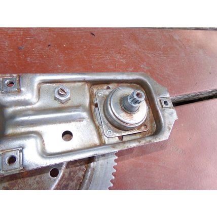 1974 Plymouth Duster LH Door Window Regulator OEM Dodge Dart 71 72 76 75 76