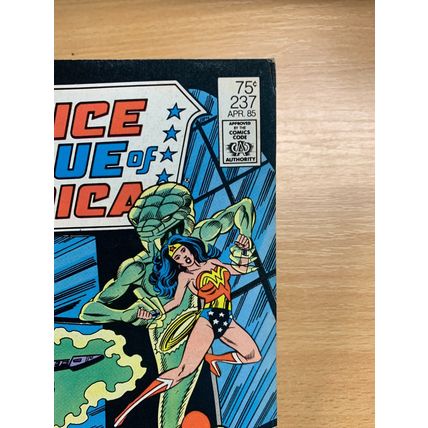 DC COMICS JUSTICE LEAGUE OF AMERICA #237 ApR 1985 (NM) COMIC (LL)