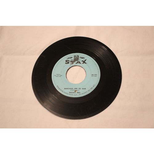 William Bell 45-MARCHING OFF TO WAR/SHARE WHAT YOU GOT