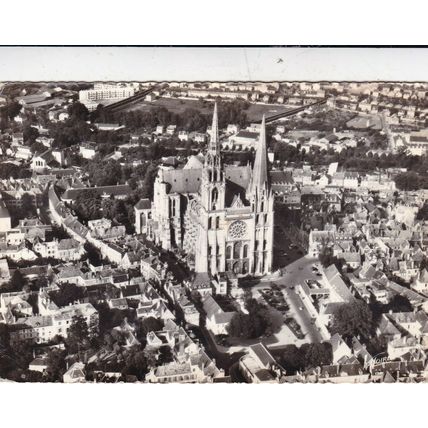 Chartres Cathedrale France Postcard 1972 used VGC