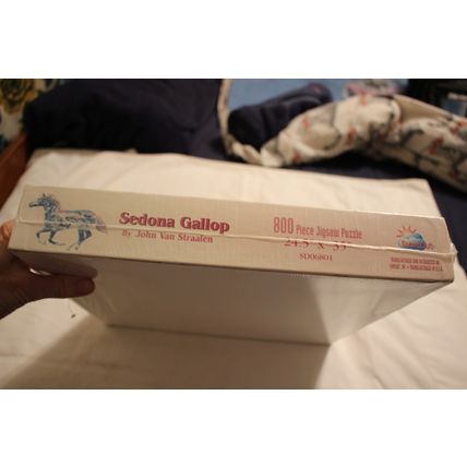 SEDONA GALLOP 800 SHAPED PIECE PUZZLE MOSTLY SEALED HORSES