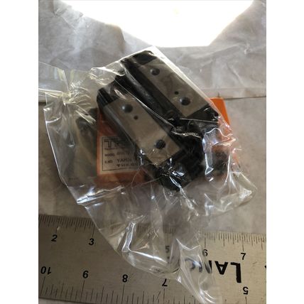 NEW THK 4HRT2042UUS+504L,THK YAH30090/HRT2042,4HRT2042UUS LINEAR BEARING,EA