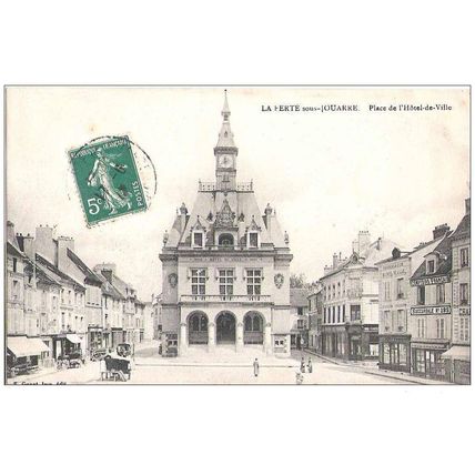 77 - La Ferté-sous-Jouarre - place de l'hôtel de ville