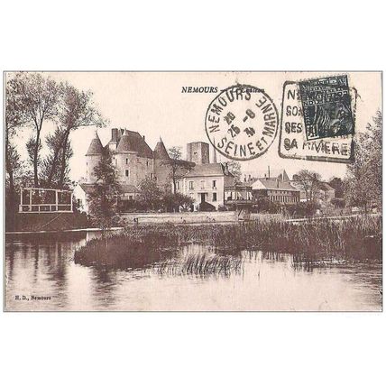 77 - Nemours - le Château