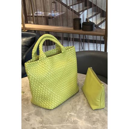 Pear Green Woven Hand Bag with Pouch