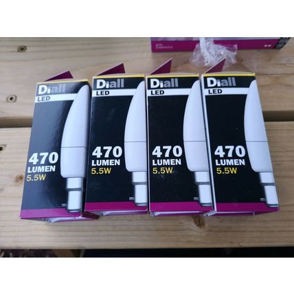4 X Dial Led Candle Bulbs 5.5w Bayonet warm white