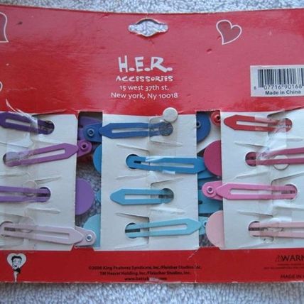 24 Colorful Betty Boop Snap Hair Clips Plastic Decorative Figures Sparkly Star
