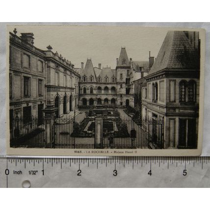 vintage postcard La Rochelle, Maison Henri II
