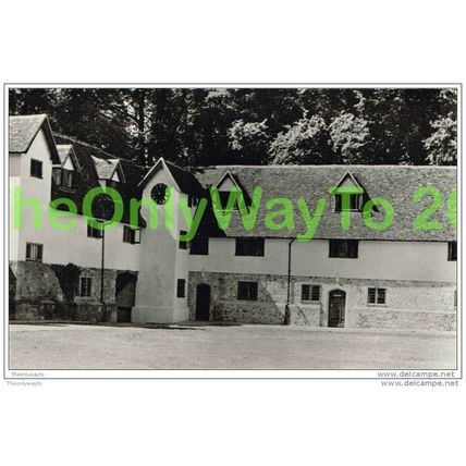 COURTYARD, THE FRIARS, AYLESFORD, KENT, ENGLAND, Postcard