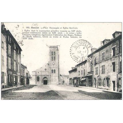 03 - GANNAT - Place Hennequin et l'église Ste-Croix