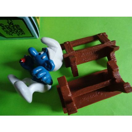 Boxed schoolboy super smurf with desk and bench