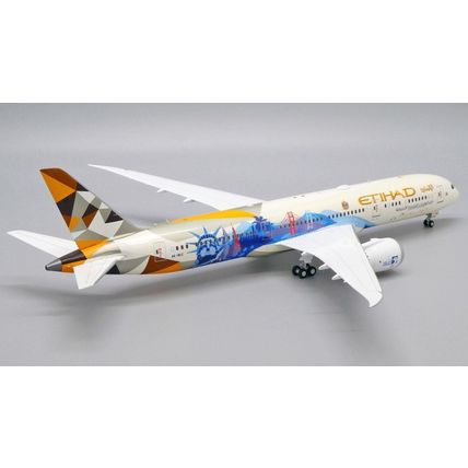 BOEING 787-9 ETIHAD AIRWAYS REG: A6-BLC WITH STAND - JC WINGS XX2425 1/200