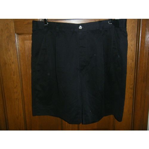 IZOD Black Pleated Front Golf Shorts - Size 38