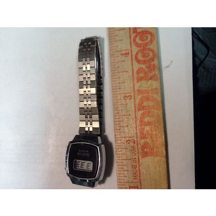 Vintage 1970's Women's GENEVA ELECTRONICS Wrist Watch (WORKING)