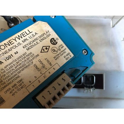 honeywell S7800 A 1001 BURNER KEYBOARD DISPLAY MODULE english (holder damaged)TL