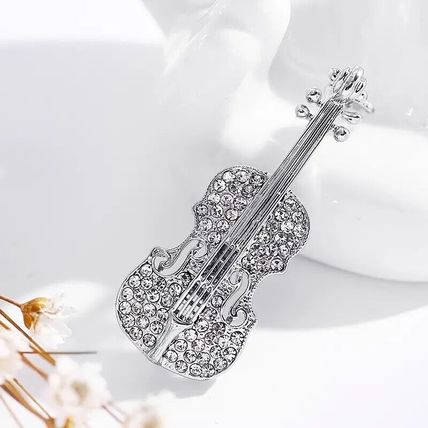 Silvery Crystal Violin Brooch for Women Fashion Pin Elegant Rhinestones Brooch