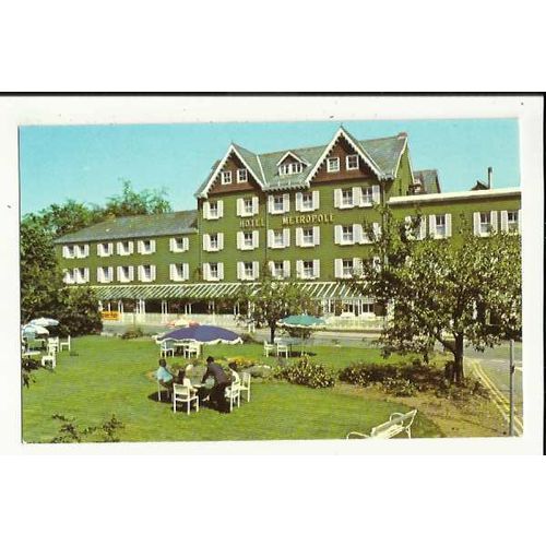 Wales LLANDRINDOD WELLS Metropole Hotel Postcard by Best Western/Dennis