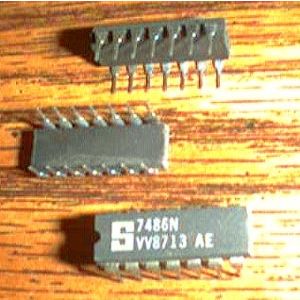 Lot of 25: Signetics 7486N
