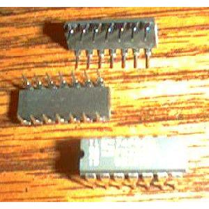 Lot of 25: Signetics 74F04N
