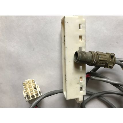 PYLE-NATIONAL BKW AMPHENOL AN-3057-4 MS3101A-10SL-4P,BKS AMPHENOL AN-3057-4,SU