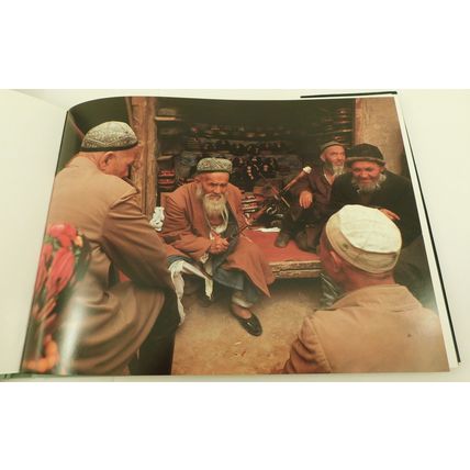 Vintage Xinjiang Silk Road Islams Route To China First Edition Book 1986 Illustd