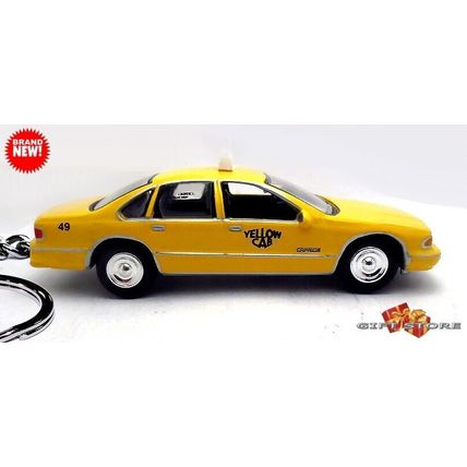 RARE KEYCHAIN TAXI CAB YELLOW CHEVY CAPRICE NEW YORK SOUVENIR GREAT GIFT