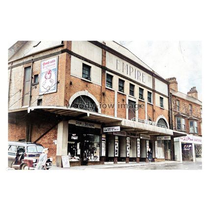 ptc9409 - Yorks - An early "Empire" Cinema in Wombwell back in 1958 - print 6x4