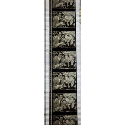 NOTORIOUS. Pk MTP - b030D. 1 STRIP OF 5 - 35MM FILMCELLS
