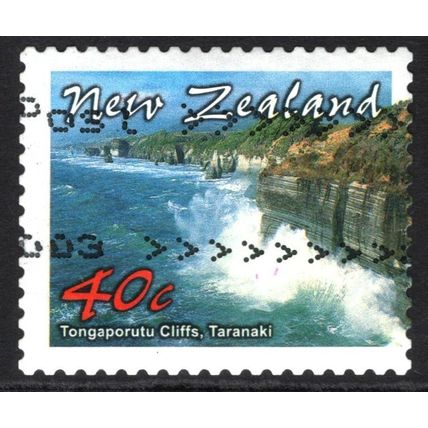 NEW ZEALAND 2002: SCENIC COASTLINES - 40c TONGAPORUTU CLIFFS, TARANAKI USED (G2)