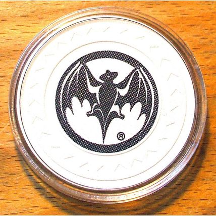 (1) Bat Poker Chip Golf Ball Marker - White