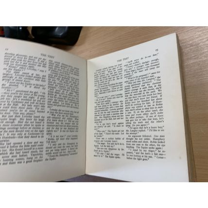 c1930 "COLLINS' SCHOOLGIRLS' ANNUAL" ILLUSTRATED LARGE HARDBACK BOOK (P5)