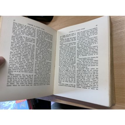 c1930 "COLLINS' SCHOOLGIRLS' ANNUAL" ILLUSTRATED LARGE HARDBACK BOOK (P5)