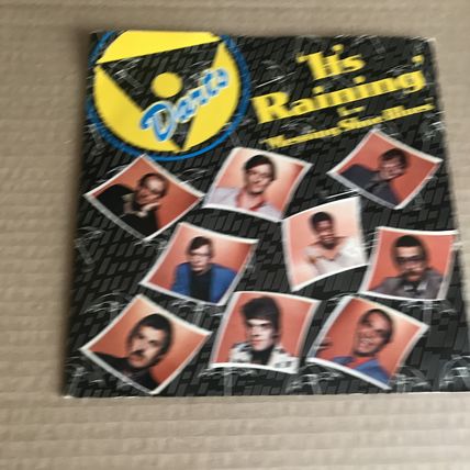 DARTS - It's raining - Messing shoe blues - MAG-126