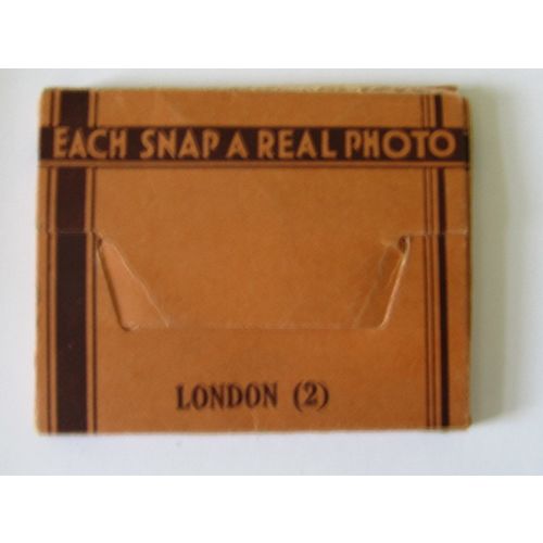 Vintage booklet Snapshots of London 11 real photo's for your album