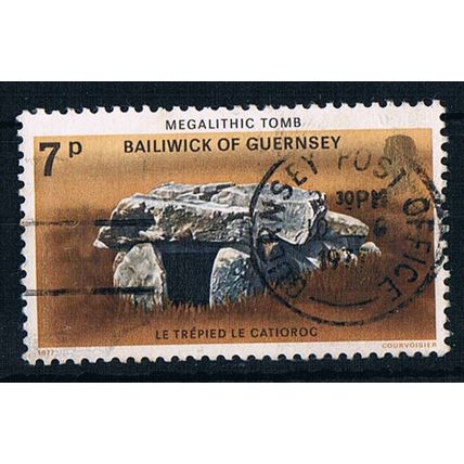 Guernsey 1977 SG154 GU23 Megalithic Tomb St Saviour 7p Used Stamp