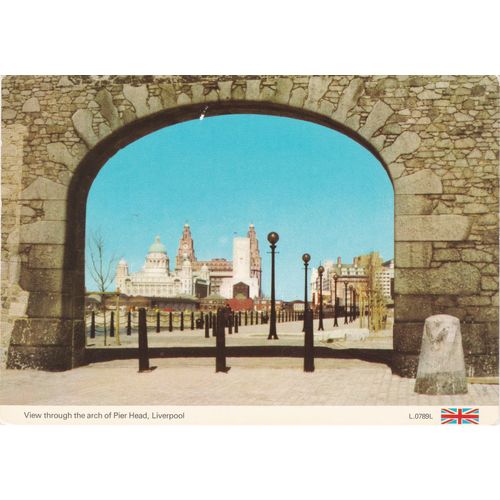 6x4 Continental size printed postcard Arch of Pier Head Liverpool Lancashire