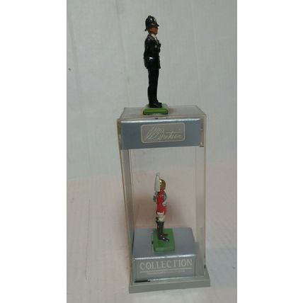 Britain Regiment Sergeant + one more Lead Toy Soldier,W.Britain 1990-Vintage box