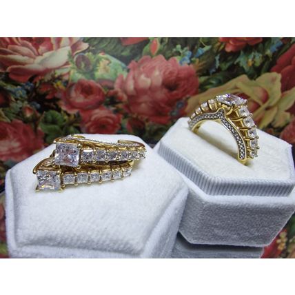 SET Ornate Deco Princess Ring & Earrings Made With Swarovski Zirconia Gold 925