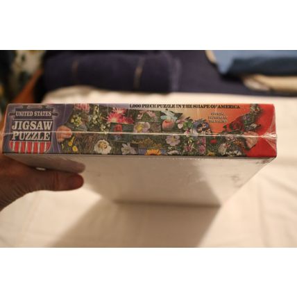 OFFICIAL FLOWERS OF THE UNITED STATES 1000 PIECE PANORAMIC PUZZLE MOSTLY SEALED