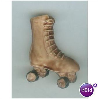 Resin Brown Rollerskate Pin